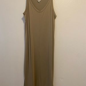 A new Day brand dusty green midi dress